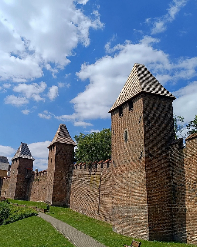 V hlavní roli nymburské hradby