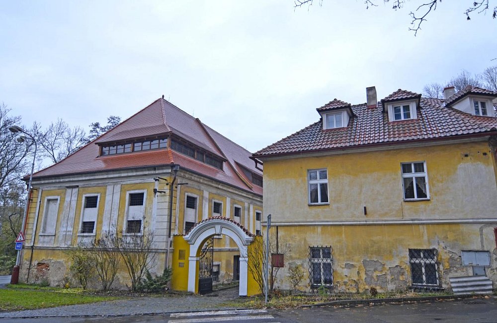 Zámek Neuberk (nepřístupný)