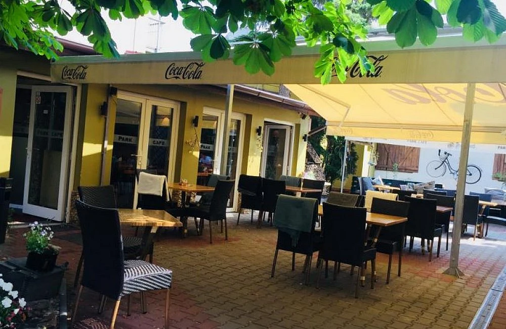 Park Cafe Restaurant